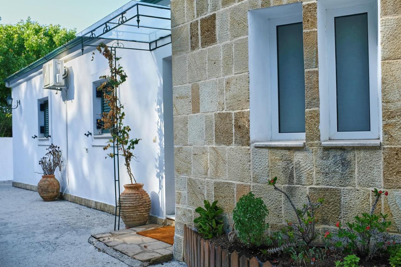 Chlomos Villa Boukari מראה חיצוני תמונה